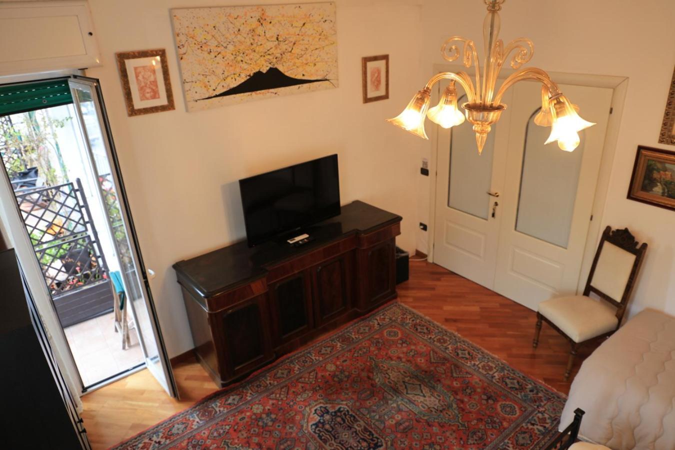 Bed and Breakfast Bernadette Napoli Esterno foto
