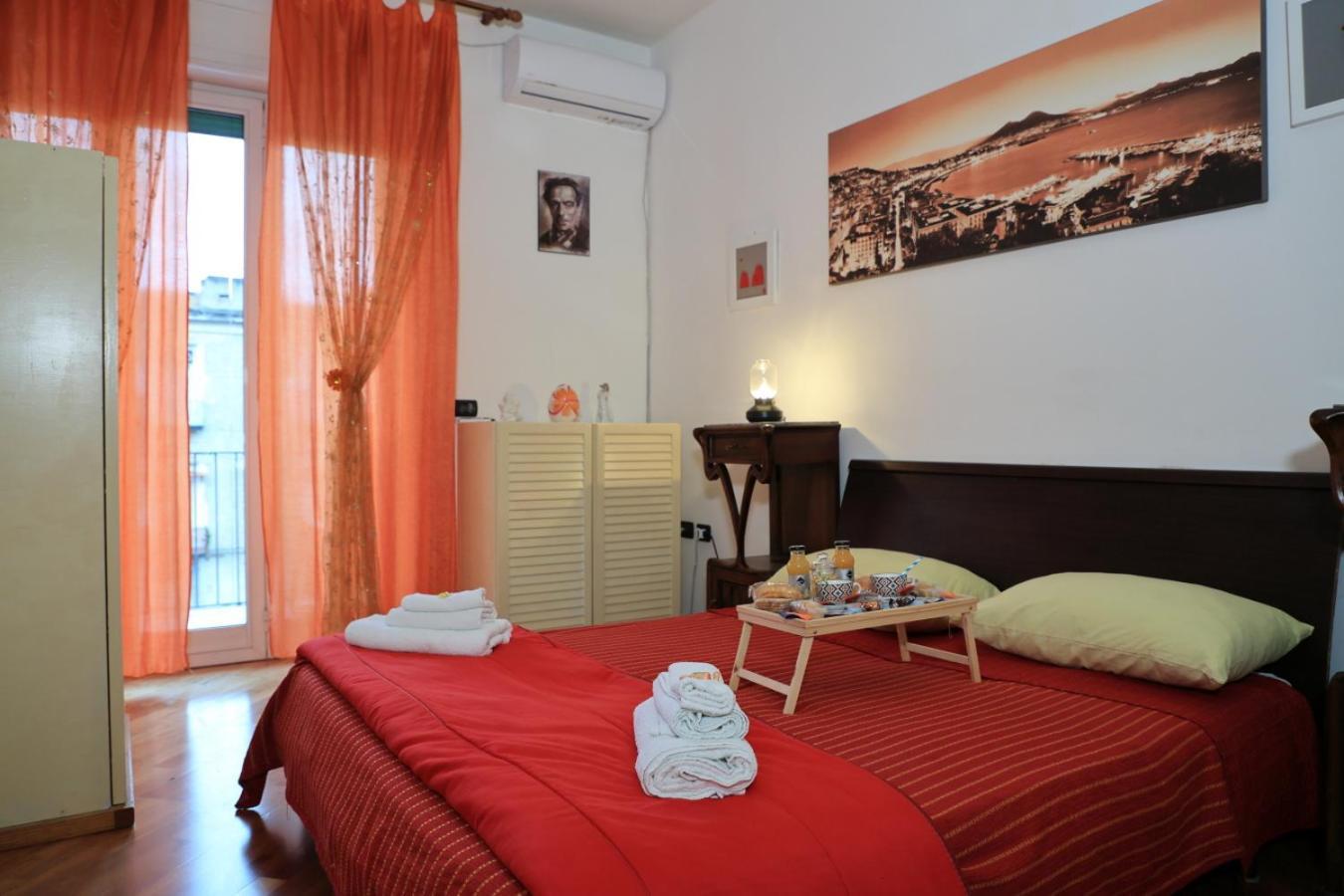 Bed and Breakfast Bernadette Napoli Esterno foto