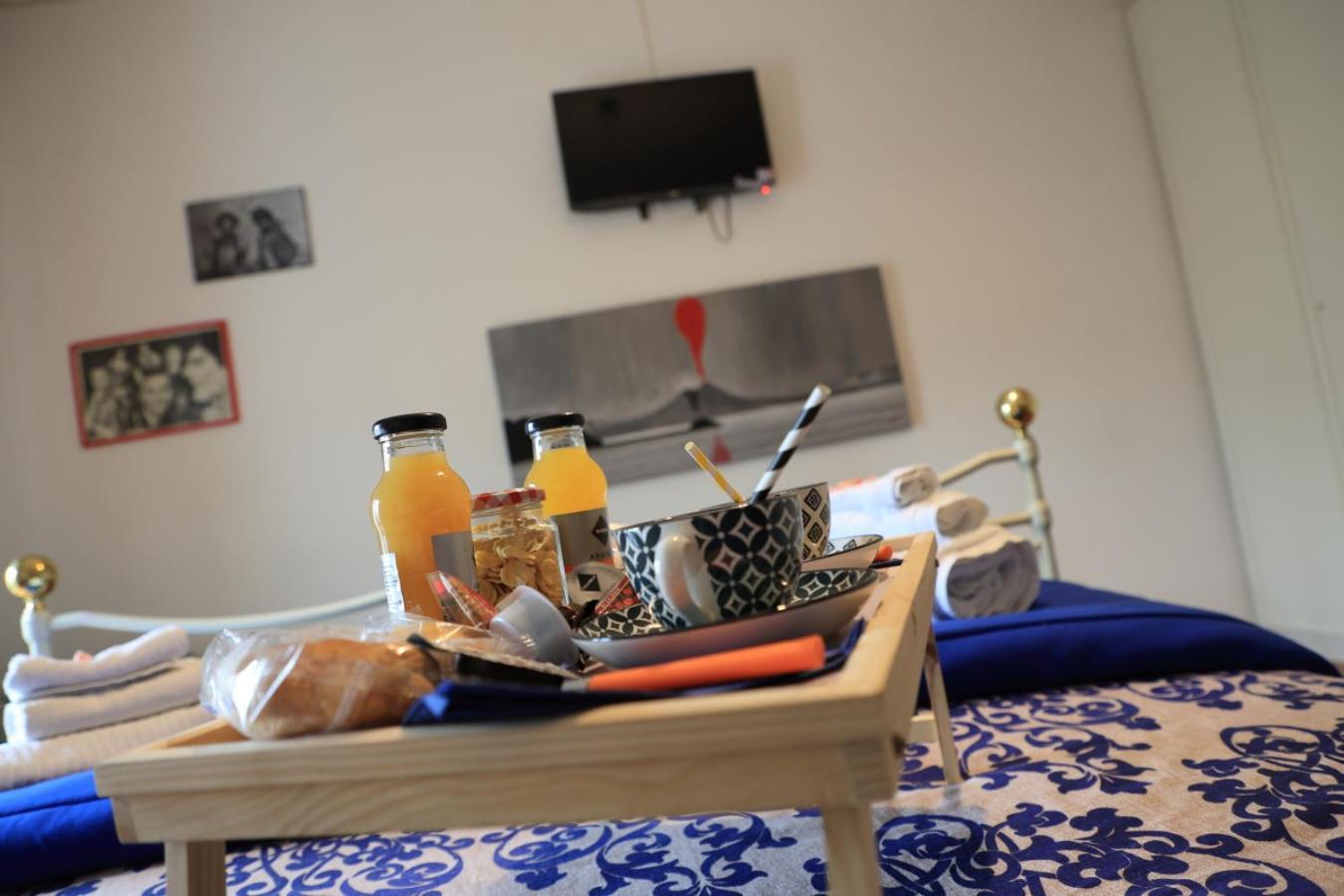 Bed and Breakfast Bernadette Napoli Esterno foto