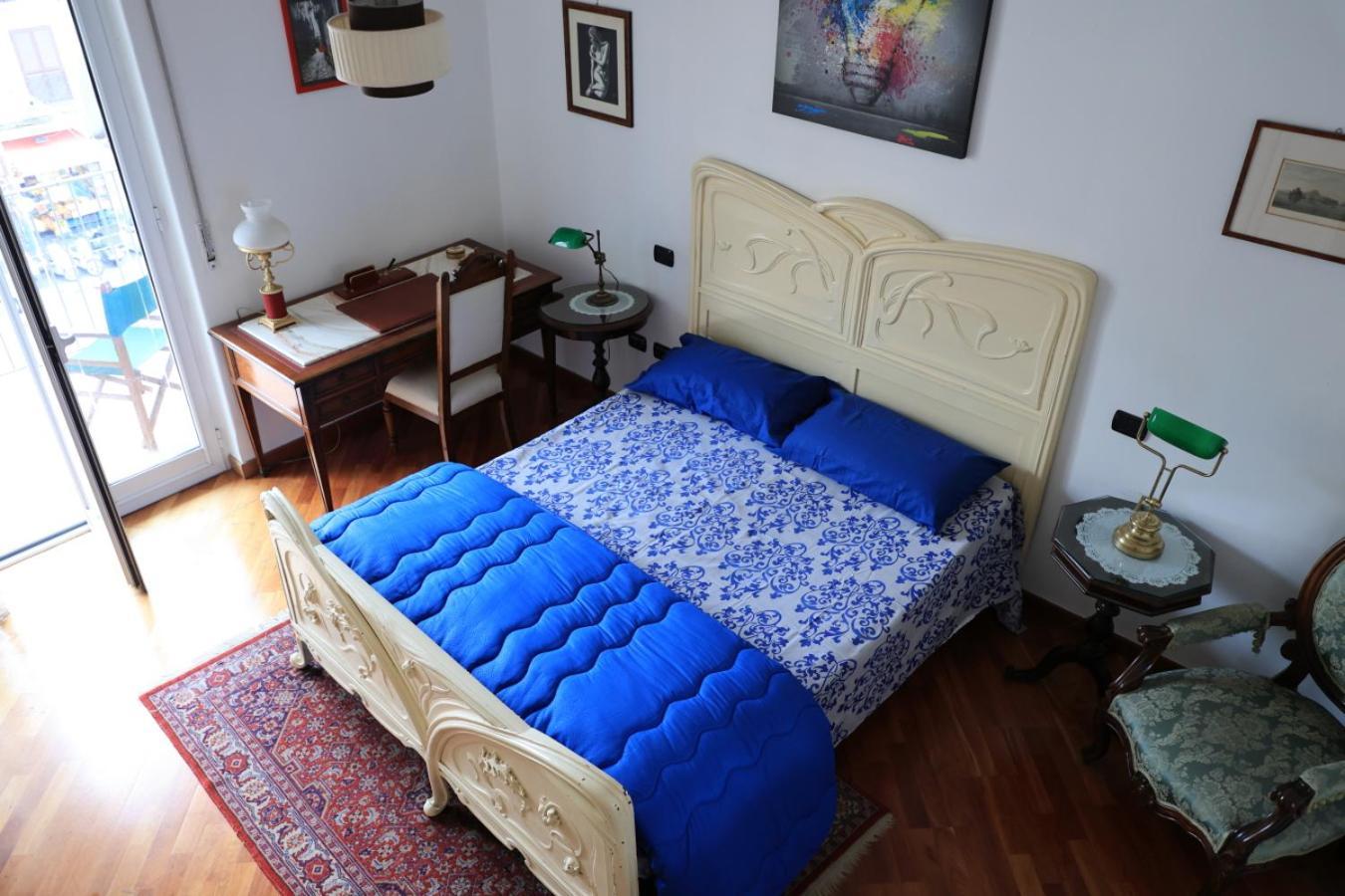 Bed and Breakfast Bernadette Napoli Esterno foto