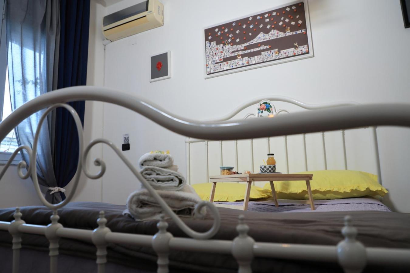 Bed and Breakfast Bernadette Napoli Esterno foto