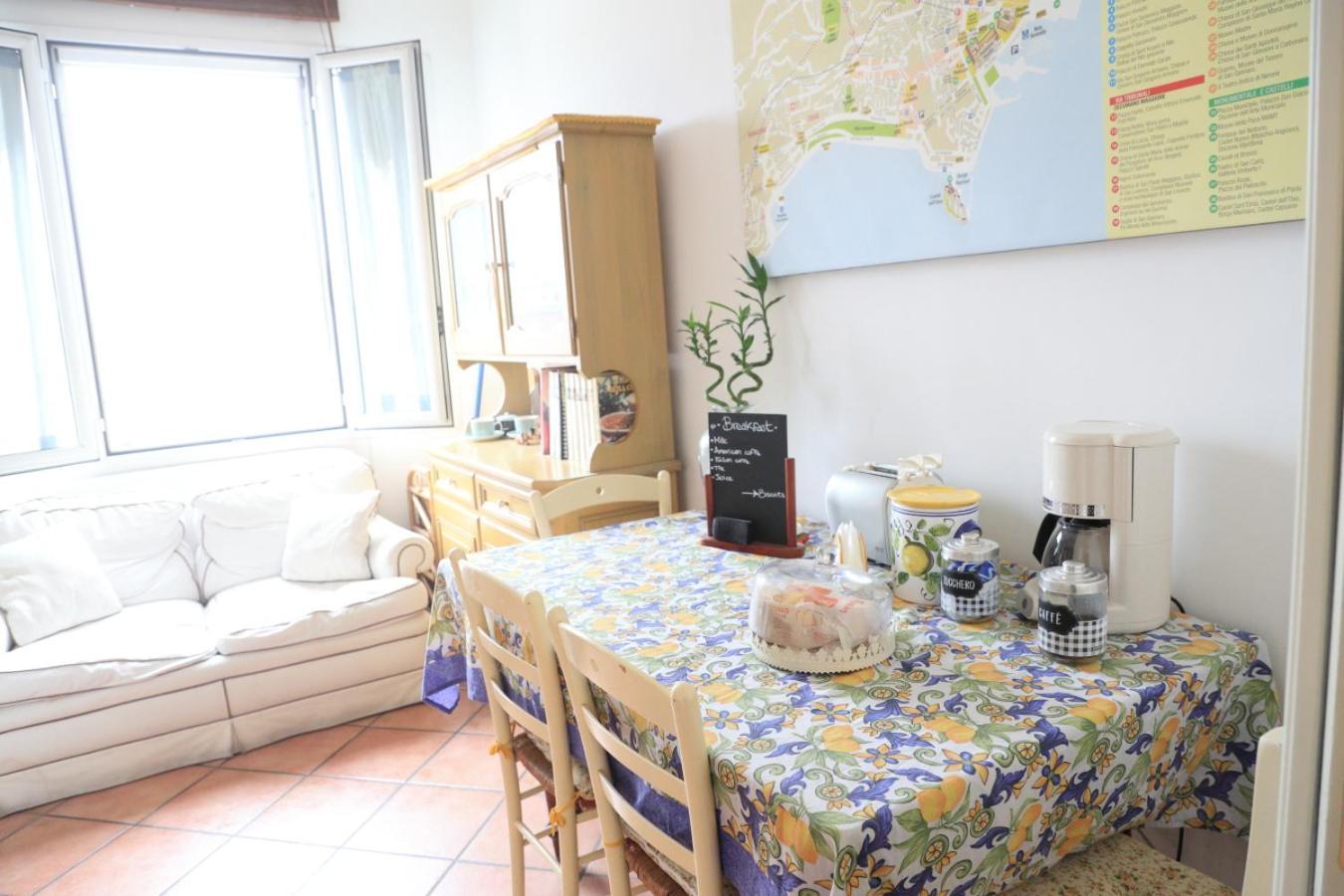 Bed and Breakfast Bernadette Napoli Esterno foto